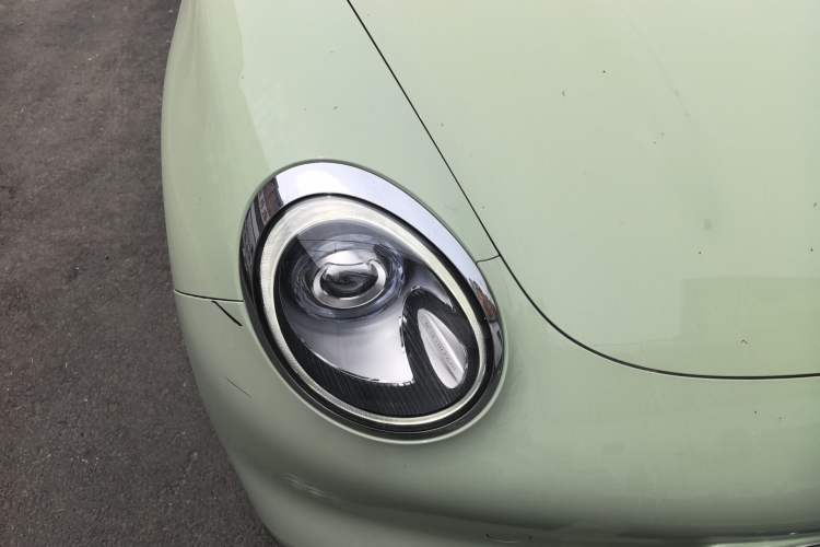 Used ORA Good Cat 2022 400km Standard Range Premium Version Lithium-Ion Battery
