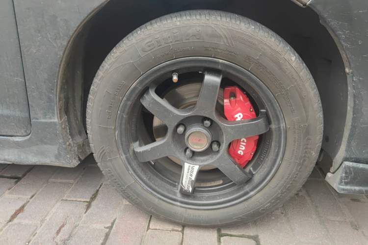 Used Honda Fit 2018 1.5L CVT Comfort Sunroof Version Right Front Wheel Hub