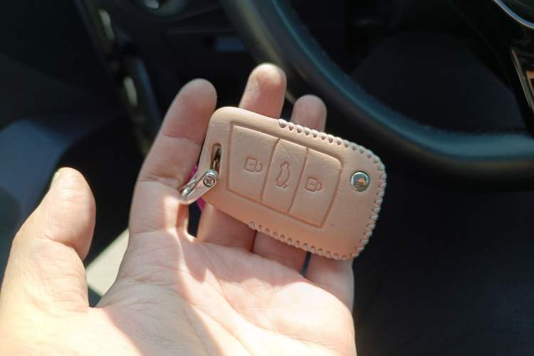 Used Volkswagen Tiguan L 2017 330TSI Automatic Two-Wheel Drive Luxury Edition
