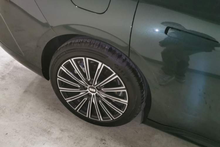 Used Geely Galaxy Galaxy 8 2025 130km EM-i Flagship Edition