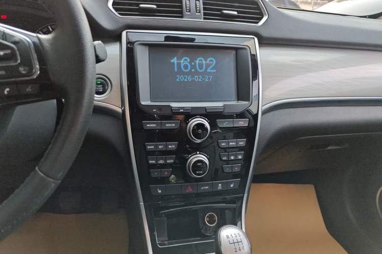 Used Haval H2 2017 Red-Label 1.5T Manual 4x4 Luxury Model