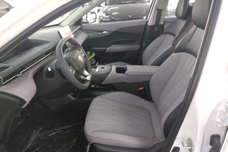 Used CHANGAN Eado PHEV 2025 Smart New Blue Whale 145KM Battleship Edition Left Front Seat