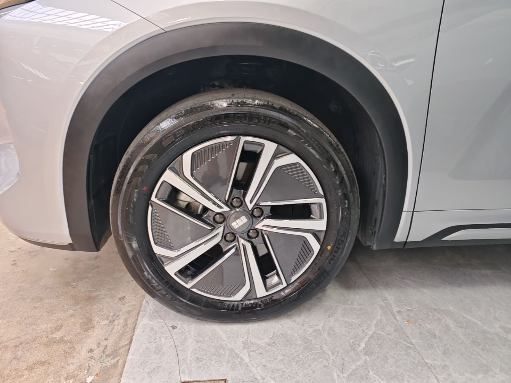 Geely Galaxy Xingjian 7 EM-i 2025 120km Exploration+ Version — снимка 10