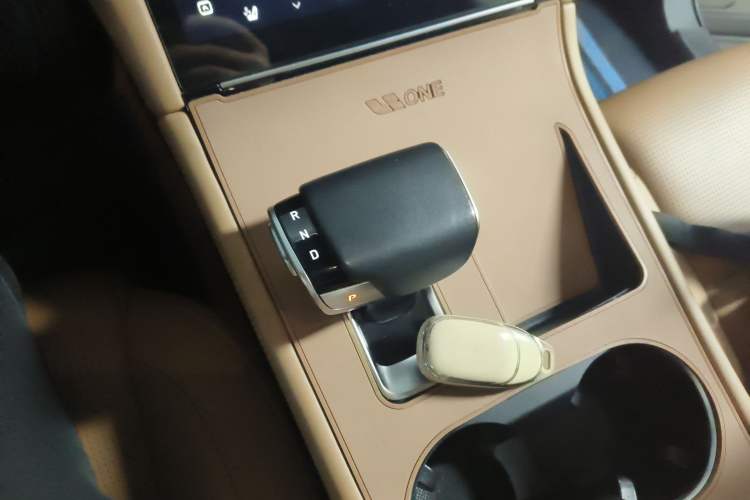Used Li Auto ONE 2021 Extended-Range 6-Seater Version Gear Lever