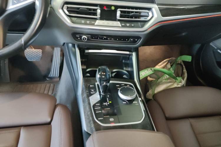 Used BMW 3 Series 2021 Second Facelift 325Li M Sport Package
