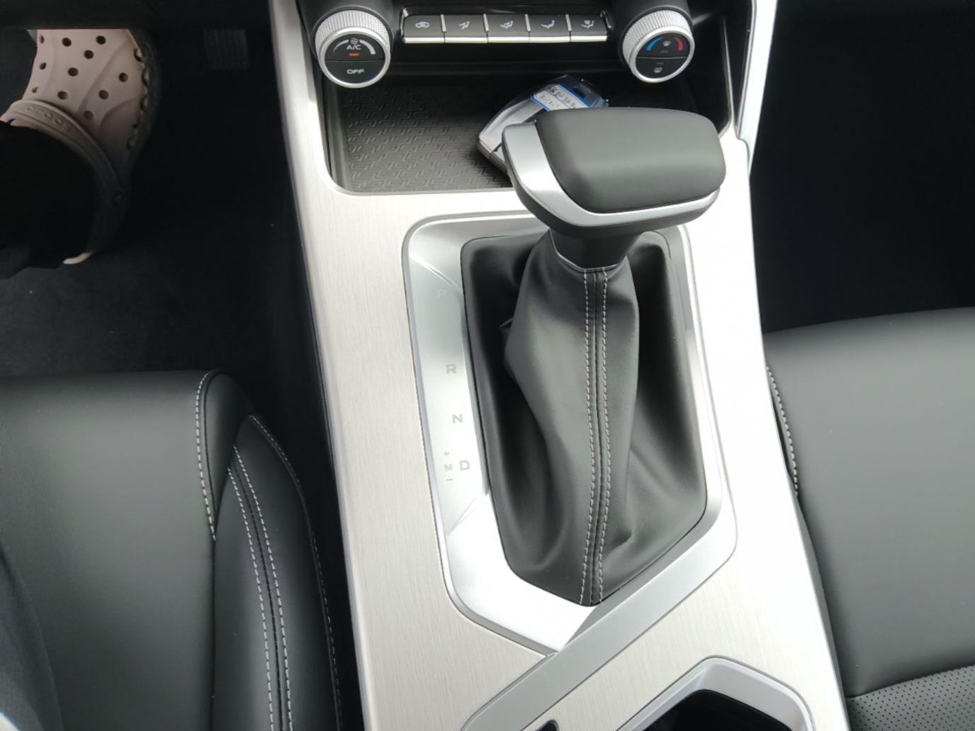 Geely Auto Coolray 2025 1.5L CVT Super Edition — снимка 16