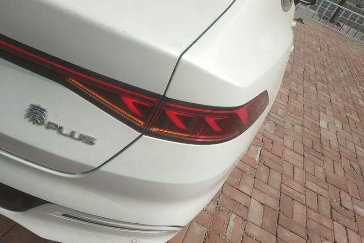 Used BYD Qin PLUS 2024 HONOR Edition DM-i 55KM Leading Model
