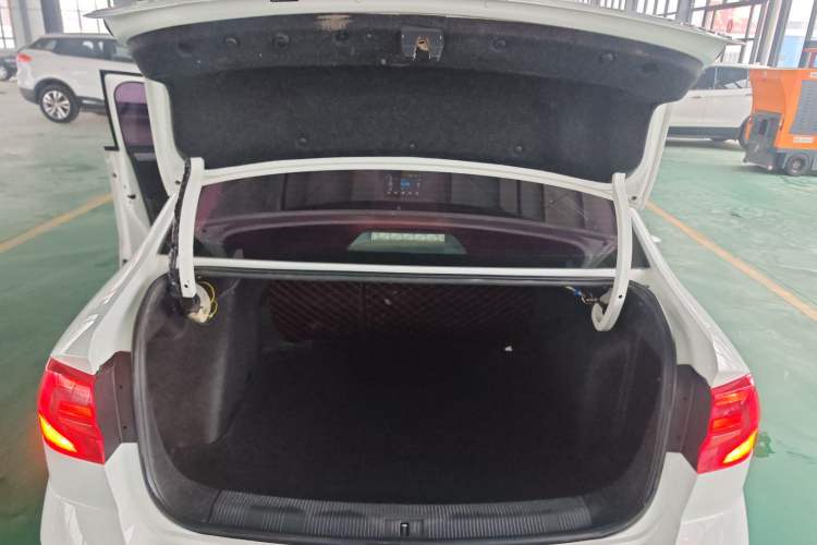 Used Volkswagen Bora 2018 1.5L Manual Fashion Model