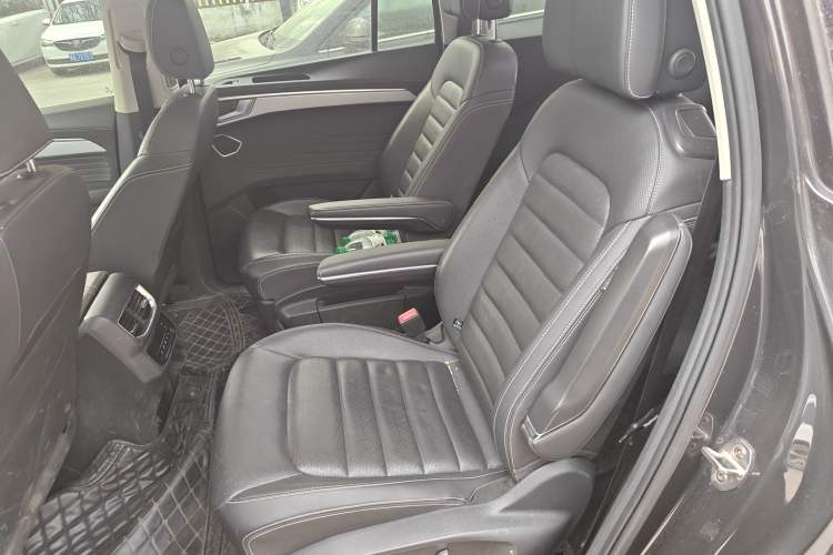 Used Volkswagen Talagon 2023 Facelift 380TSI All-Wheel-Drive Luxury Jiajing Pro 6-Seater Left Rear Seat