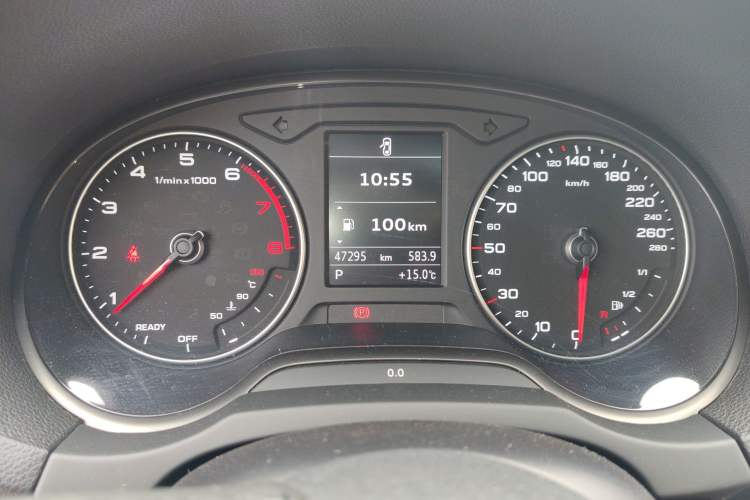 Used Audi A3 2018 30th Anniversary Edition Limousine 35 TFSI Fashion Model Odometer Close Up