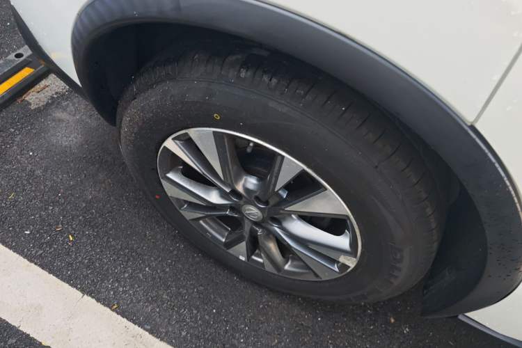 Used Nissan Murano 2021 2.5L XL Two-Wheel Drive Smart Connect Luxury Edition Right Rear Wheel Hub