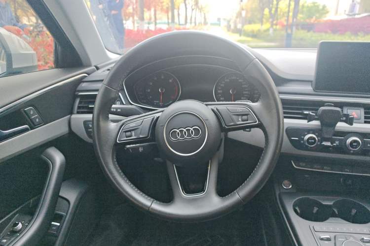 Used Audi A4L 2018 30th Anniversary Edition 40 TFSI Trendy Model