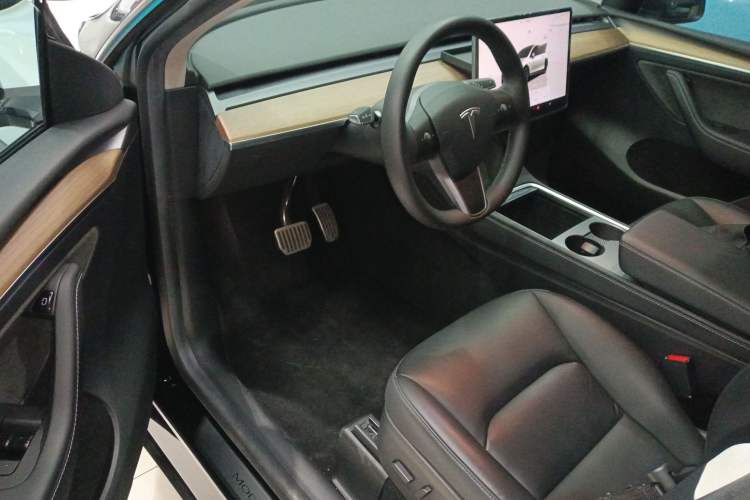 Used Tesla Model Y 2021 Revised Version 2 Long-Range All-Wheel-Drive Edition