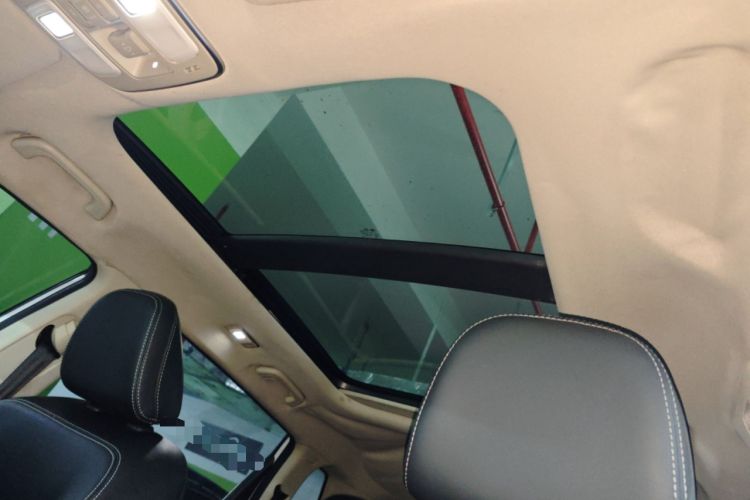 Used Geely Auto Emgrand X7 Sport 2016 1.8TD Automatic Smart Model Headliner