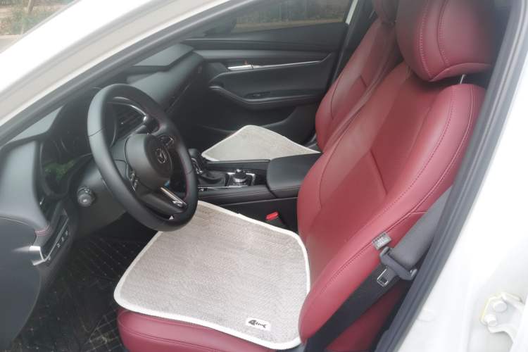 Used Mazda 3 Axela 2023 2.0L Automatic ZhiZhen Edition Left Front Seat