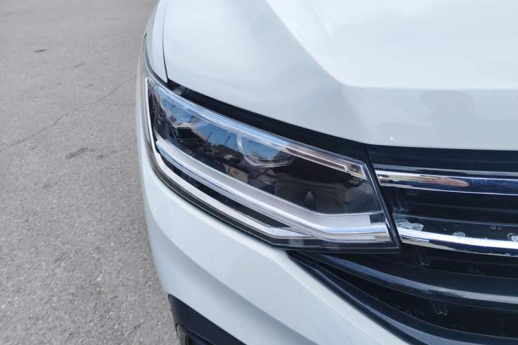 Used Volkswagen Tiguan L 2025 Model, Outstanding Version, 300TSI Automatic Two-Wheel Drive Longteng Edition