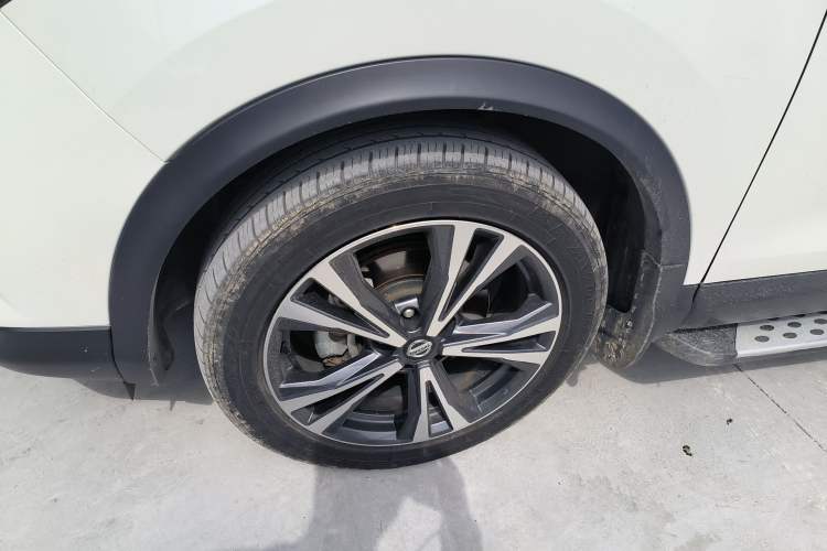 Used Nissan Qashqai 2022 2.0L CVT XV Premier Luxury Edition Left Front Wheel Hub