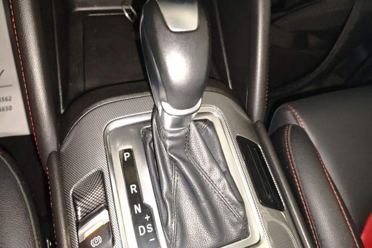 Used CHANGAN CS55 2018 1.5T Automatic Colorful Edition China V Standard
