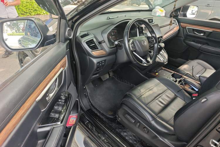 Used Honda CR-V 2021 240TURBO CVT 2WD Fashion Edition