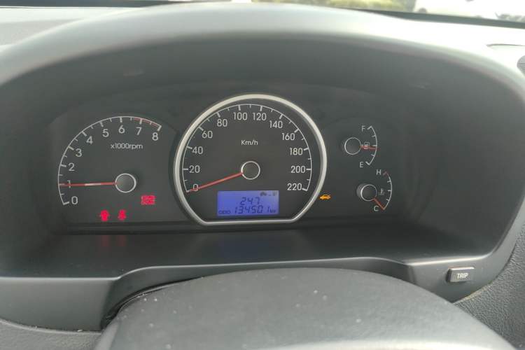 Used Hyundai Celesta 2011 1.6L Manual Luxury Model
