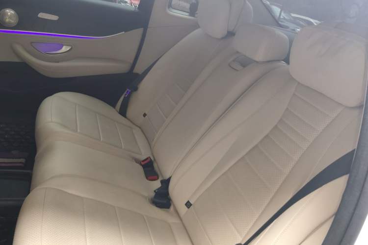 Used Mercedes-Benz E-Class 2016 E 300 L Sporty and Stylish Model