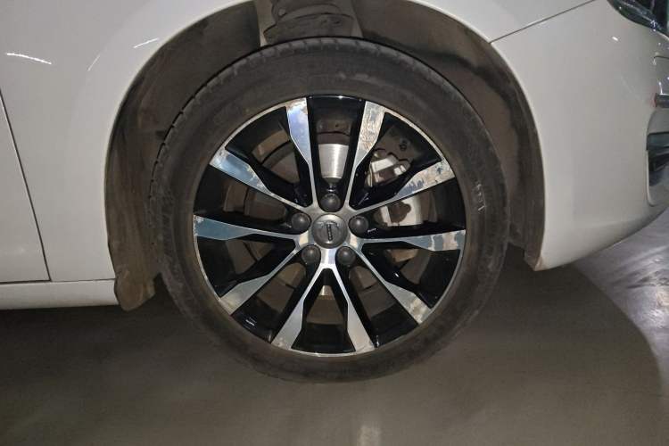 Used Volvo S60 2019 S60L Facelift T5 Intelligent Advanced Edition
