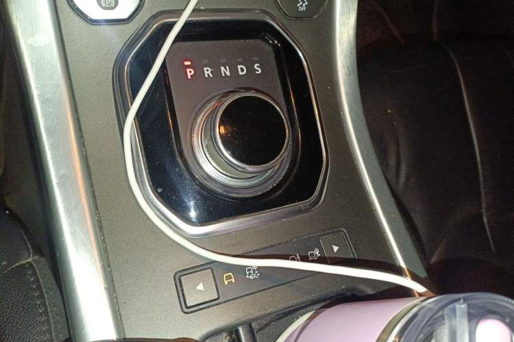 Used Land Rover Range Evoque 2013 2.0T 5-Door Yaozhen Edition Gear Lever