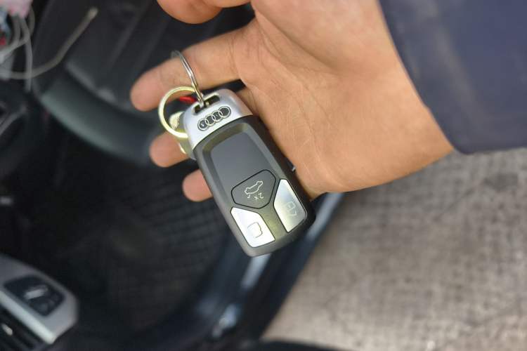 Used Audi A5 2021 Sportback 40 TFSI Stylish and Elegant Model Vehicle Key