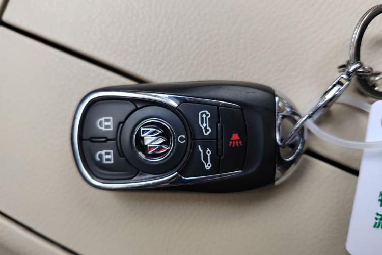 Used Buick GL8 2023 Land Business Class Smart Deluxe Model
