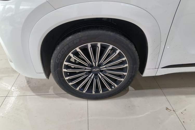 Used Chery Tiggo 9 2025 2.0T Automatic Two-Wheel Drive Luxury Edition 5 Seats