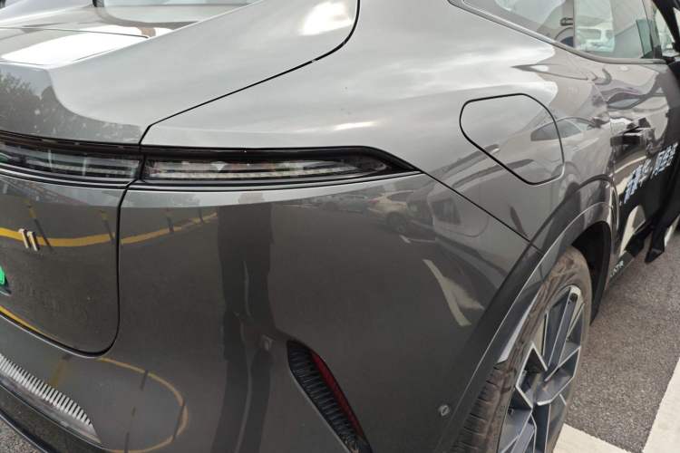 Used Avatr 11 2025 Year Updated Max Extended-Range Version Exterior 3