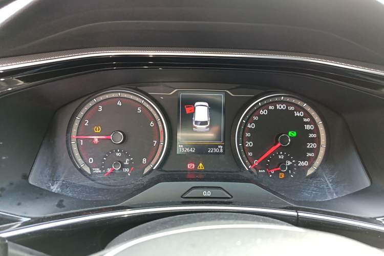 Used Volkswagen Tayron 2019 330TSI Two-Wheel Drive Luxury Model China VI Standard Instrument Cluster