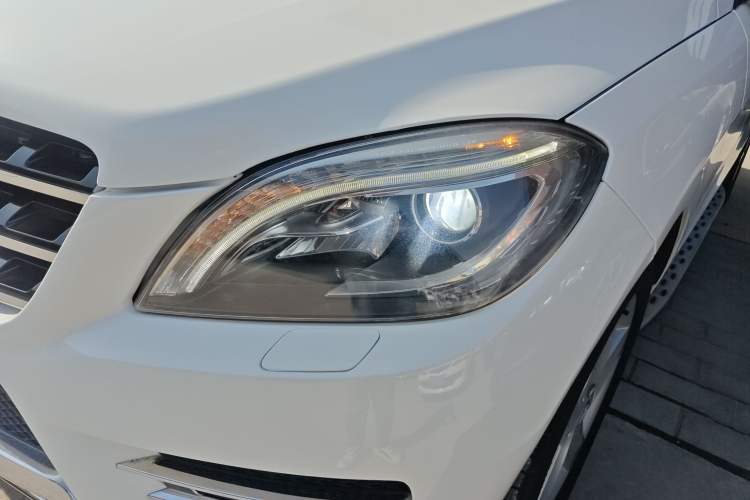 Used Mercedes-Benz M-Class 2014 ML 400 4MATIC Dynamic Model
