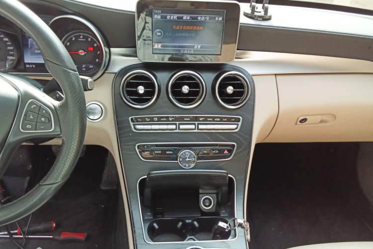 Used Mercedes-Benz C-Class 2017 Facelift C 200 L Sport Edition Audio And AC Panel