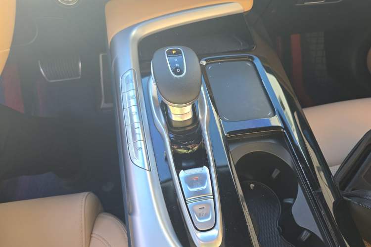 Used VOYAH FREE 2021 Four-Wheel Drive Standard Range-Extended Version
