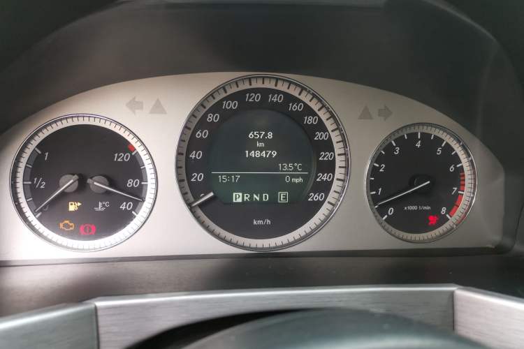 Used Mercedes-Benz GLK-Class 2011 GLK 300 4MATIC Luxury Model