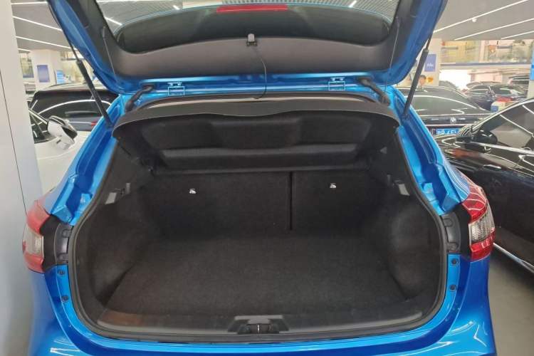 Used Nissan Qashqai 2019 2.0L CVT Luxury Edition
