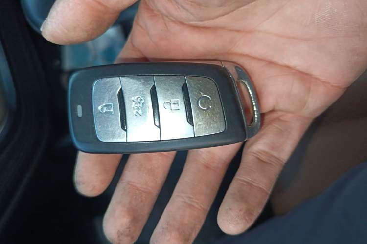 Used Changan CS95 2017 2.0T Two-Wheel Drive Zhitu Edition