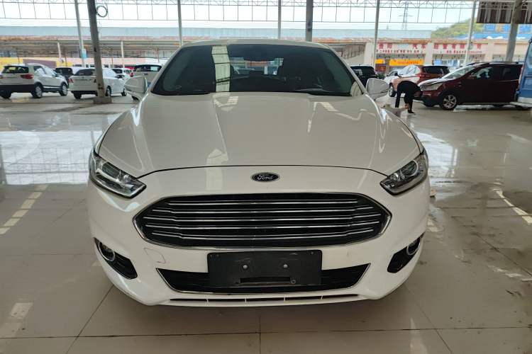 Used Ford Mondeo 2013 2.0L GTDi 200 Fashion Edition Front