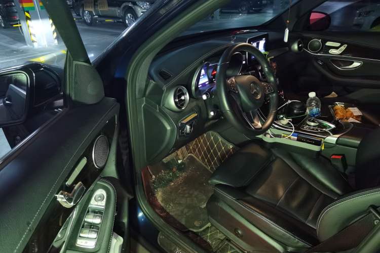 Used Mercedes-Benz GLC 2016 GLC 260 4MATIC Dynamic Edition
