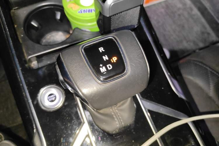 Used Hongqi HS5 2022 Facelifted Version 2.0T Smart Connect Flagship All-Wheel-Drive Edition
