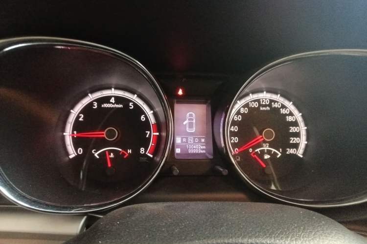 Used Venucia T70 2015 2.0L CVT Smart Choice Edition Instrument Cluster