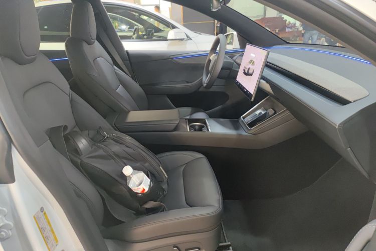 Used Tesla Model Y 2026 Long-Range All-Wheel-Drive Model Right Front Seat