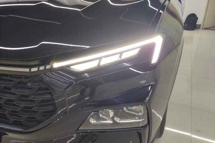 Used Ford Equator Sport 2023 EcoBoost 170 Prime Edition Left Front Headlight