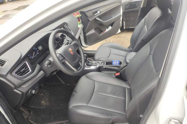 Used Roewe 360 2015 1.5L Automatic Luxury Edition
