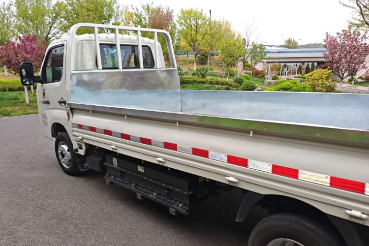 Used Foton Xiangling M New Energy 2023 M2 Long-Wheelbase Flat Cargo Bed Left Rear Seat