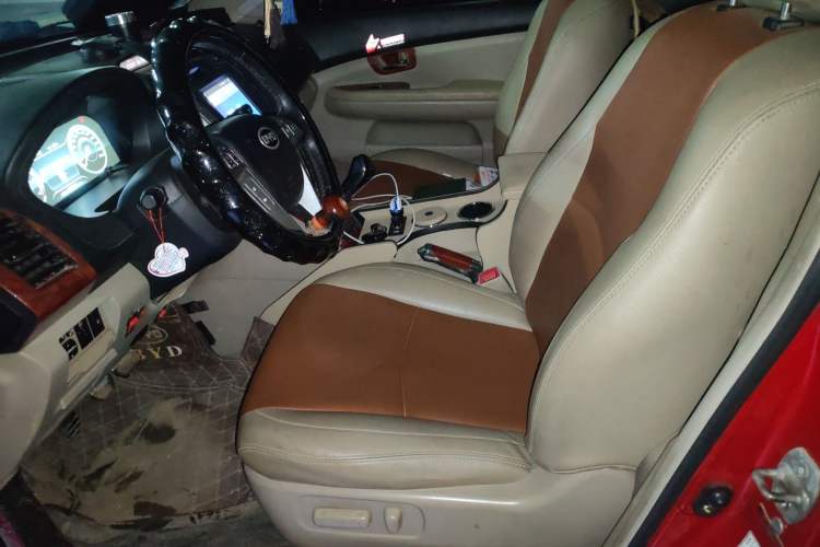 Used BYD S6 2012 2.0L Manual Luxury Version