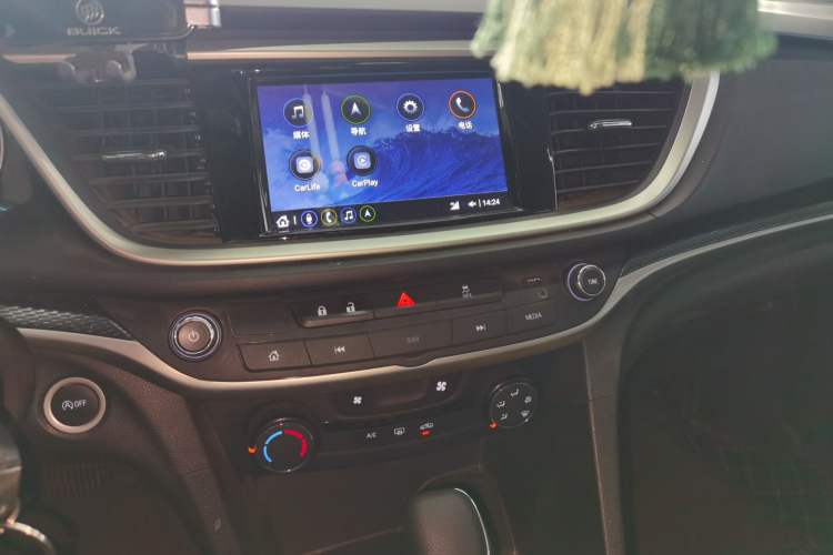 Used Buick GT 2021 Revised Version Flagship 1.5L Automatic Elite Edition Audio And AC Panel