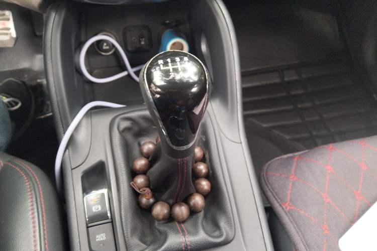 Used CHANGAN CS75 2016 2.0L Manual Luxury Version China V Standard