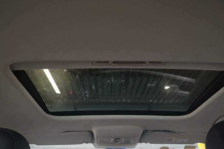 Used Volkswagen Lavida 2019 1.5L Automatic Comfort Edition China VI Standard Headliner